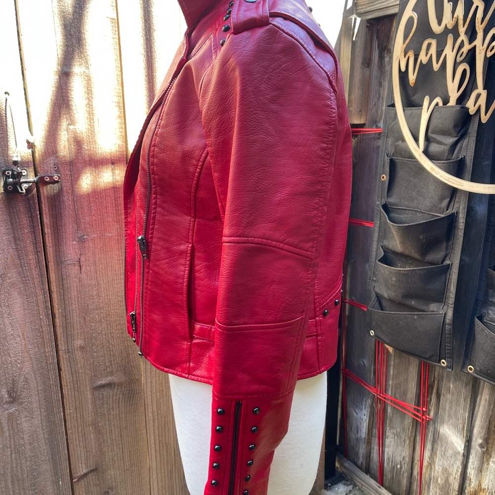 Red Leather Women's Jacket - Picture 10 of 10